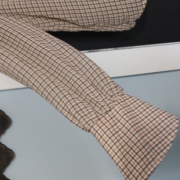 Long sleeve Belle cuff blouse size XX large - Picture 4 of 7